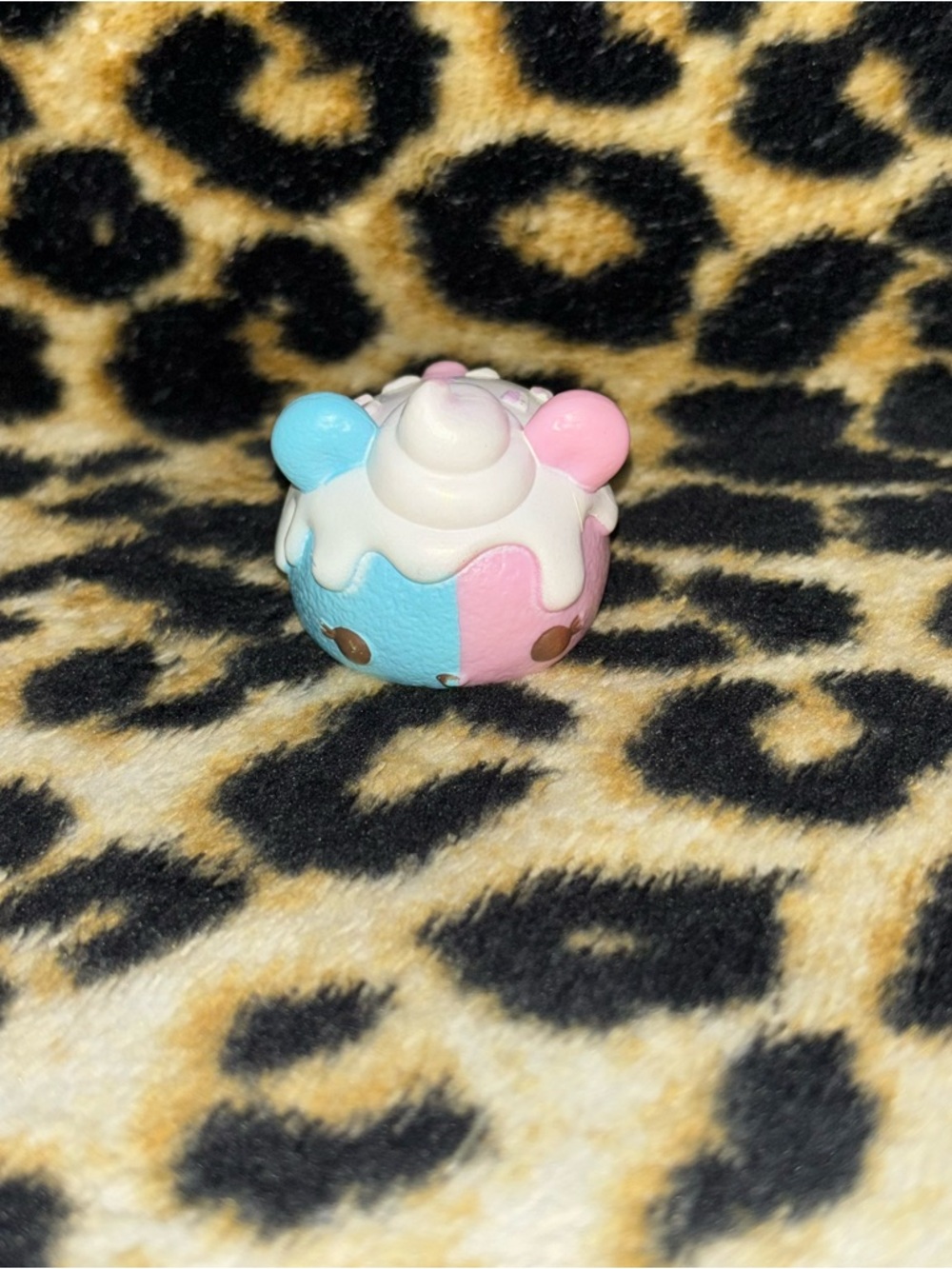 num noms toasty mellow gloss up + 4 additional num noms (reserved listing) - Picture 5 of 13